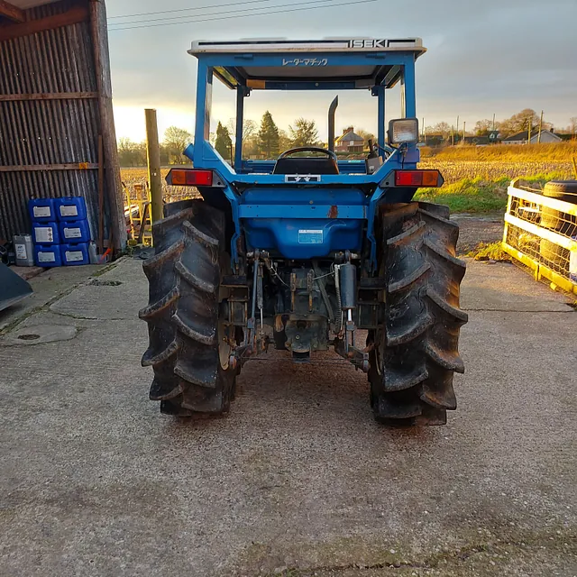 ISEKI TA325F COMPACT TRACTOR