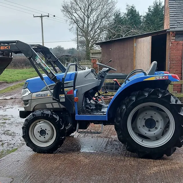 ISEKI AT25 COMPACT TRACTOR