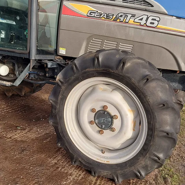 ISEKI AT46 COMPACT TRACTOR FRONT WHEEL