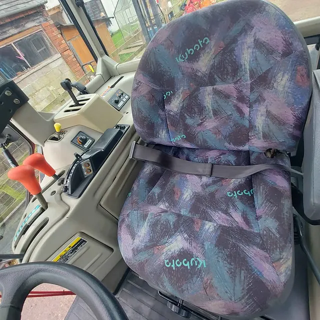 KUBOTA GM56 TRACTOR SEAT