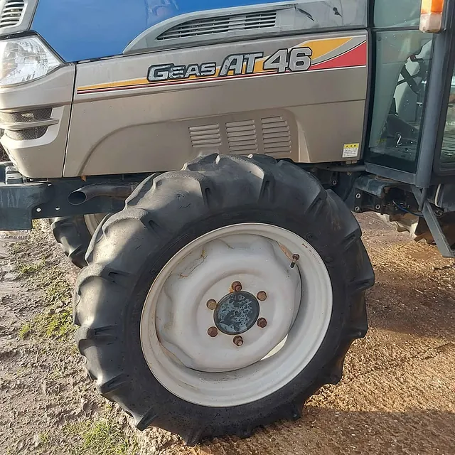 ISEKI AT46 COMPACT TRACTOR FRONT WHEEL