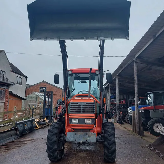 KUBOTA GM56 TRACTOR FRONT