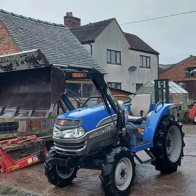 ISEKI AT25 COMPACT TRACTOR