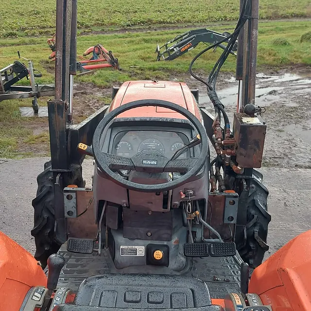 KUBOTA GL337 COMPACT TRACTOR STEERING WHEEL