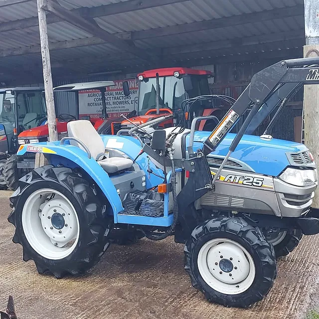 ISEKI AT25 COMPACT TRACTOR