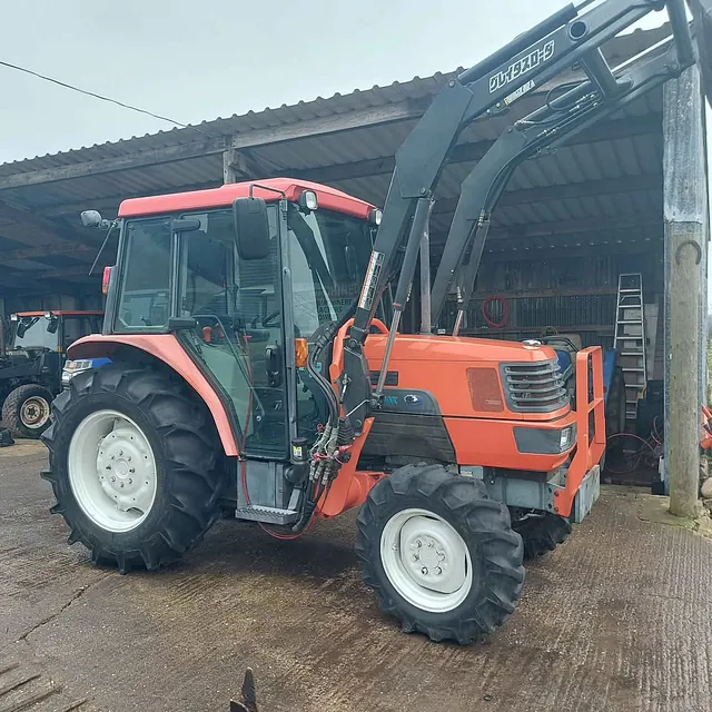KUBOTA GM56 TRACTOR SIDEWAYS