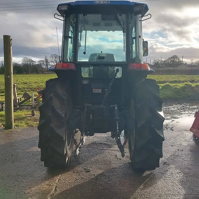 ISEKI AT46 COMPACT TRACTOR BACK