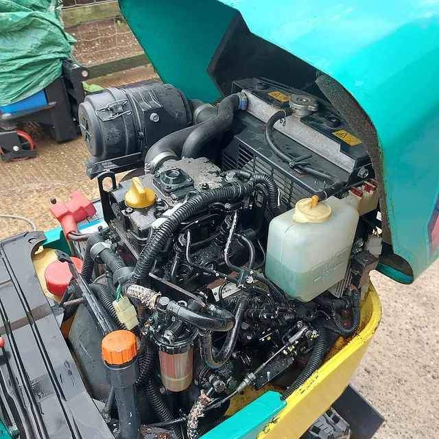 YANMAR SV05-B MINI EXCAVATOR